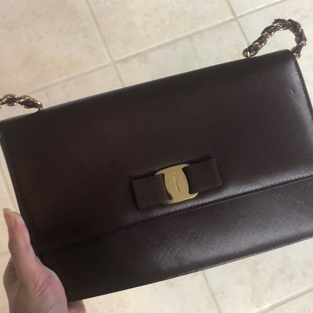 SALVATORE FERRAGAMO Vara flap bag