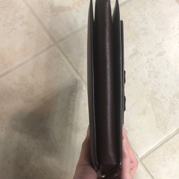 SALVATORE FERRAGAMO Vara flap bag - Picture 4 of 5