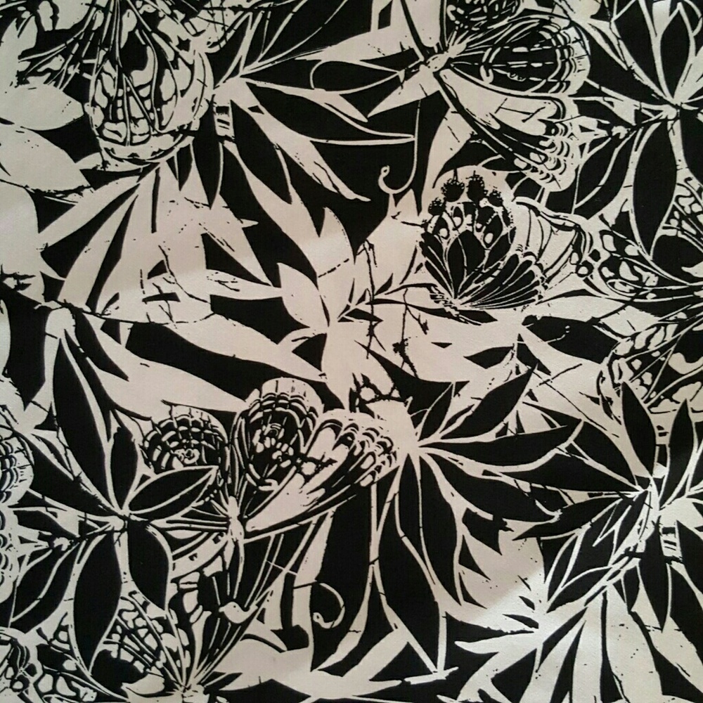 Skirt - Picture 2 of 2