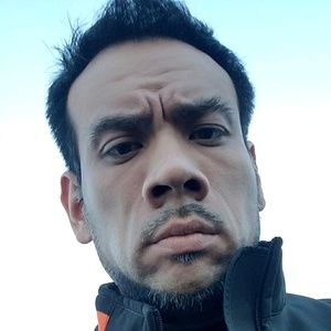 Meet your Posher, Carlos