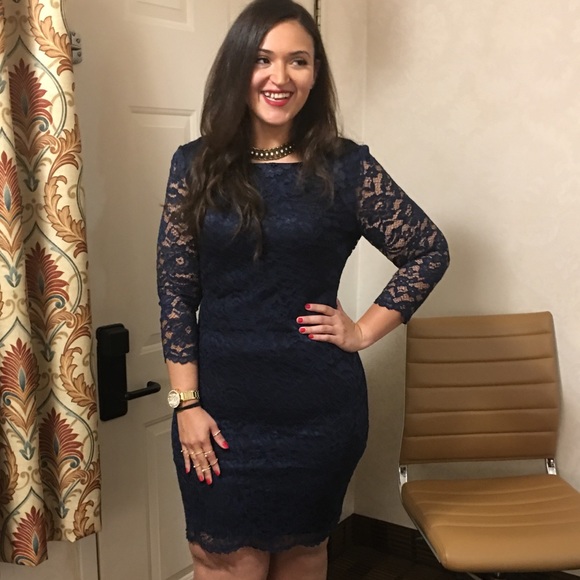 Navy blue lace dress - Picture 2 of 2