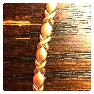 Women’s 10K Yellow Gold Hugs and Kisses Bracelet