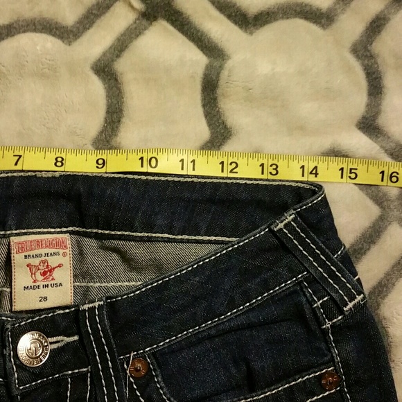 True Religion Capris - Picture 5 of 8
