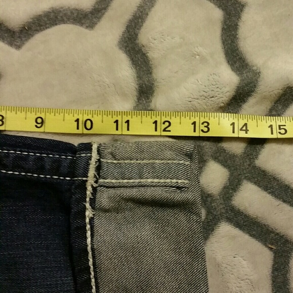 True Religion Capris - Picture 7 of 8
