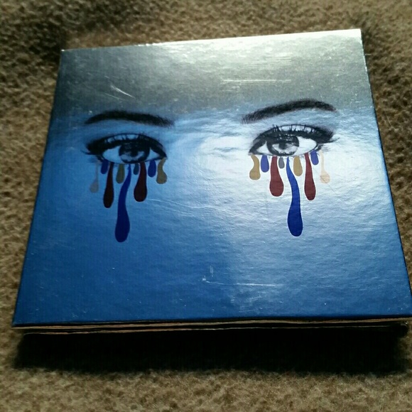 Make-up palette, nine different shadings - Picture 2 of 3