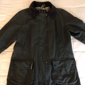 Barbour woman’s beadnell waxed coat + vest insert