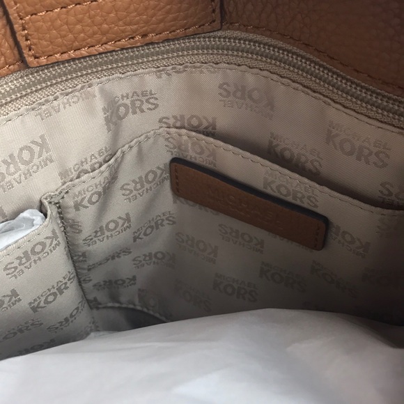 NWT RARE Michael Kors Hamilton frame out denim large Tote - Picture 7 of 8