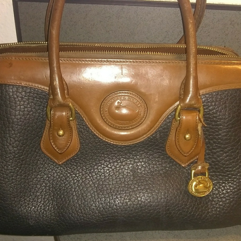 Authentic "Dooney & Bourke" Vintage Leather Bag