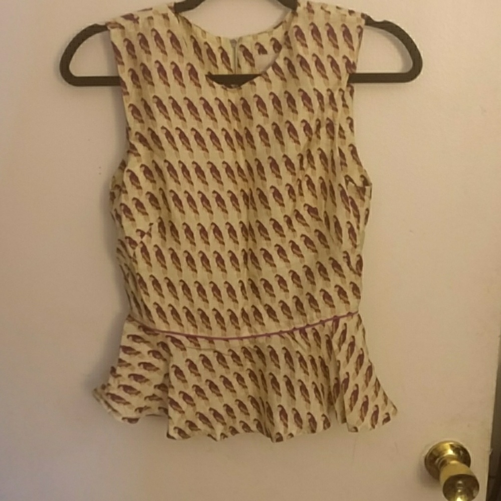 Hm size 4 cute bird peplum top with zipper