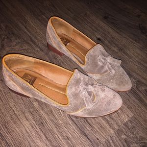 BLACK FRIDAY SALE * Dolce Vita Loafers