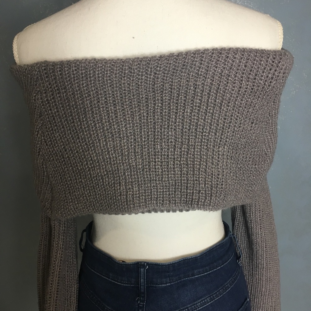 Knitted Croptop - Picture 3 of 4