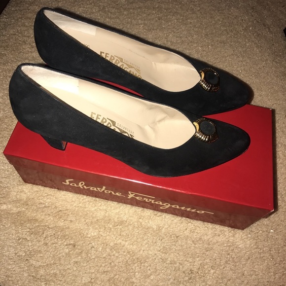 Heels Salvatore Ferragamo Brown size 39 EU in Suede - 46957441 Salvatore ferragamo like new women heels suede