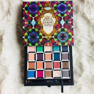 Urban decay Alice through the looking glass