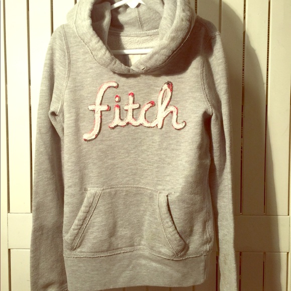 Girl’s grey Abercrombie & Fitch hoodie. - Picture 1 of 3