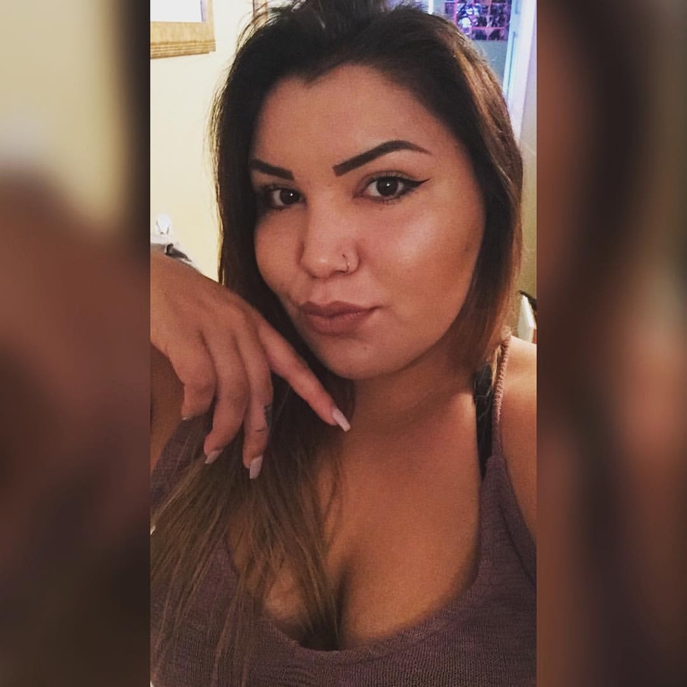 Meet your Posher, Kayla