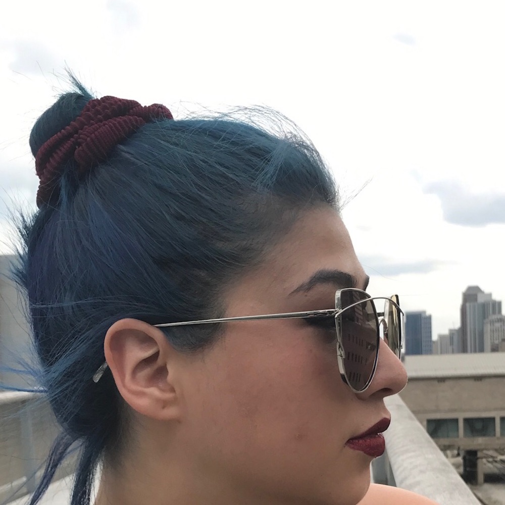 Meet your Posher, Dayana