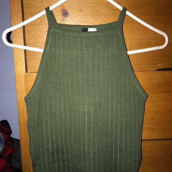 A Green Halter Top - Picture 1 of 1