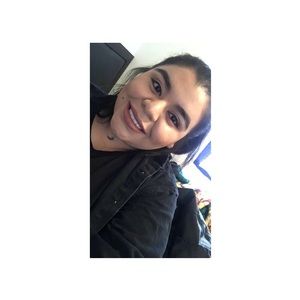 Meet your Posher, Celina