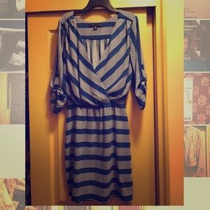 3/4 length sleeve blue striped dress