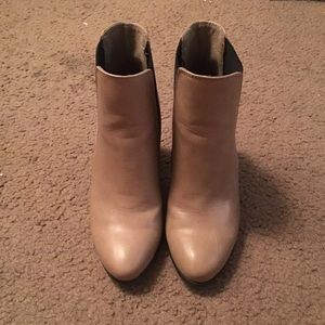 FOREVER 21 Tan Boots