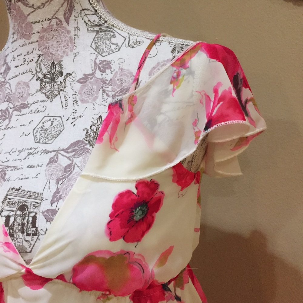 NWOT-Breathtaking Cold Shoulder Wrap Tea Dress S - Picture 2 of 4
