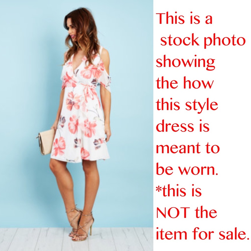 NWOT-Breathtaking Cold Shoulder Wrap Tea Dress S - Picture 4 of 4