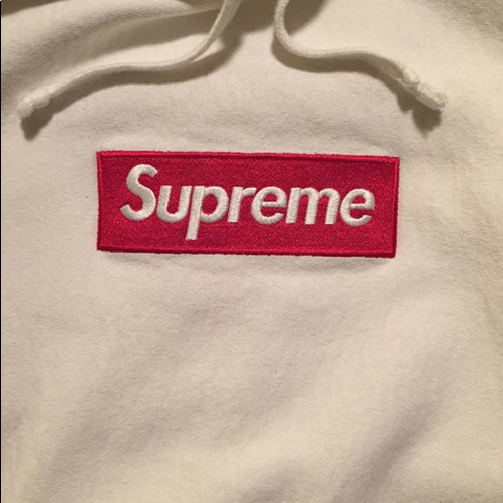 Supreme hoodie