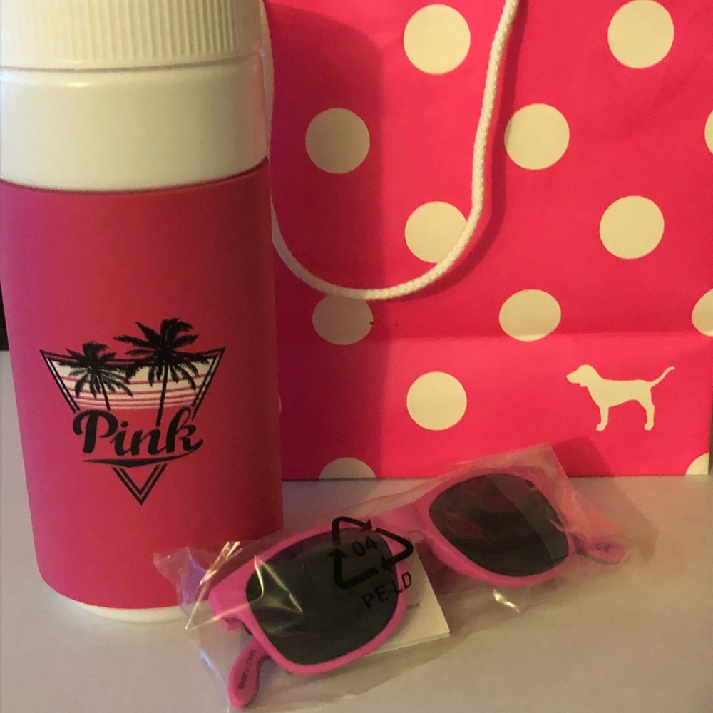 (SOLD)NWT Victoria’s Secret waterbottle/Sunglasses