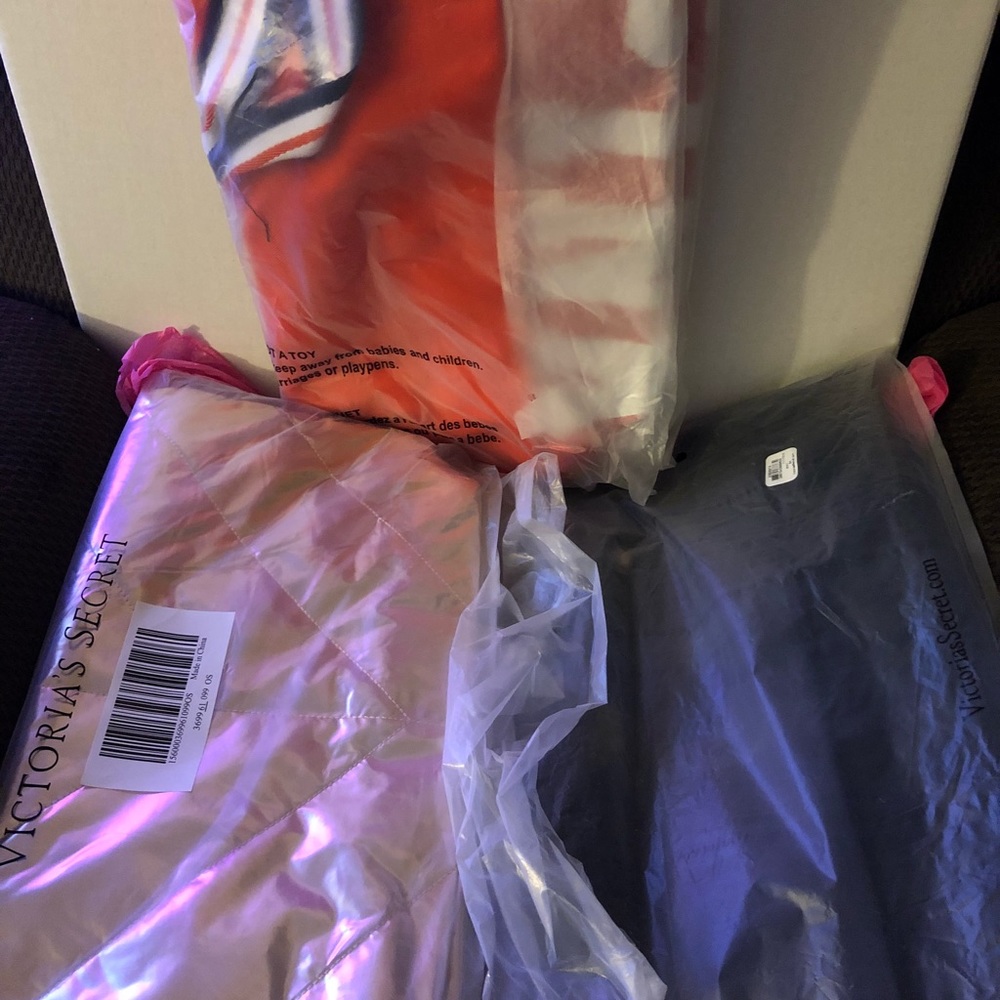 NWT Victoria’s Secret Tote Bundle