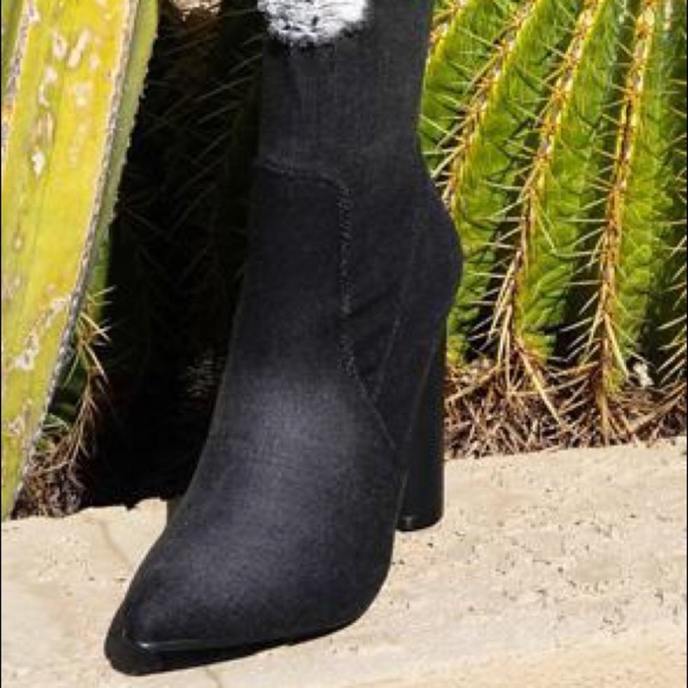 New Black thigh high boots size 9