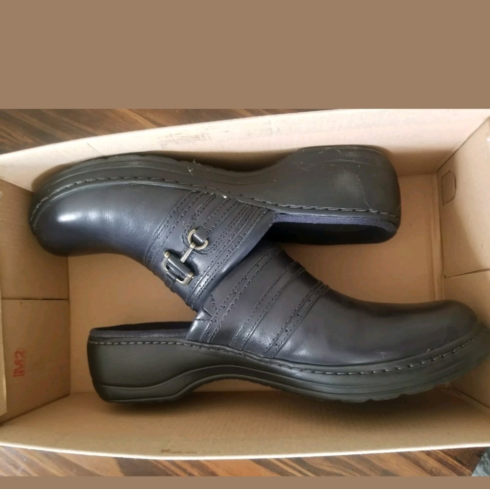 Clarks mules