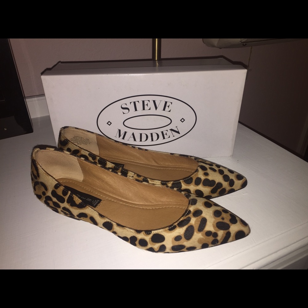 Steven by Steve Madden leopard print wedge flats