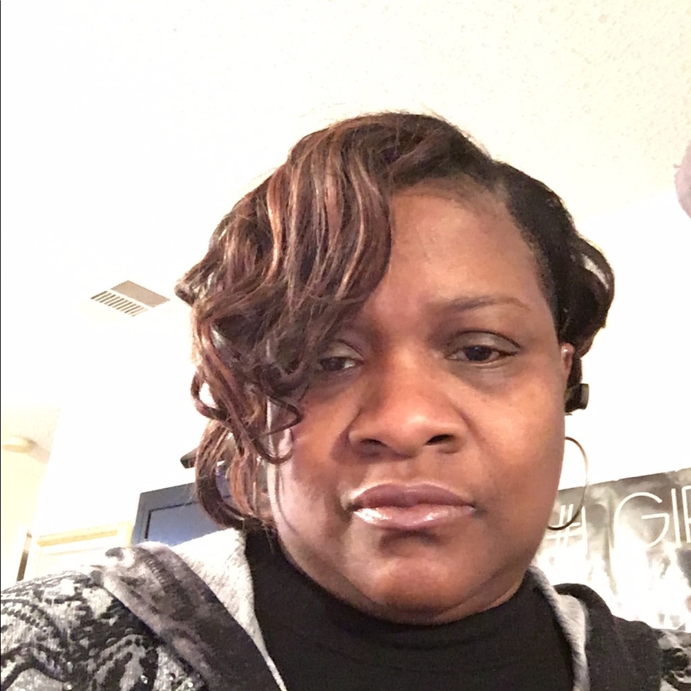 Meet your Posher, Gwen