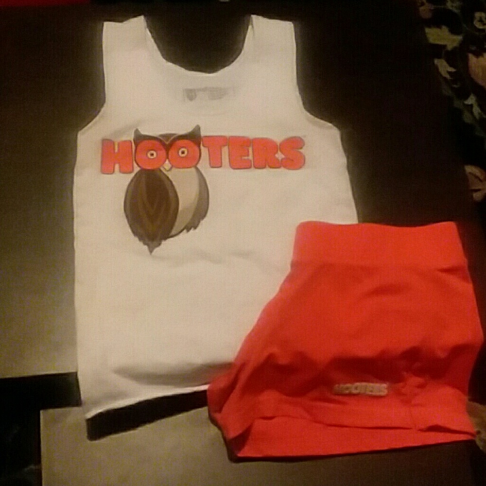 Hooters Uniform