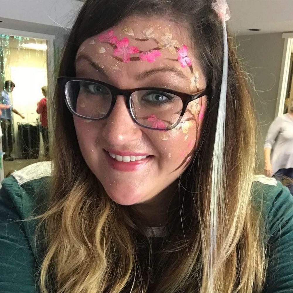 Meet your Posher, Caitlin