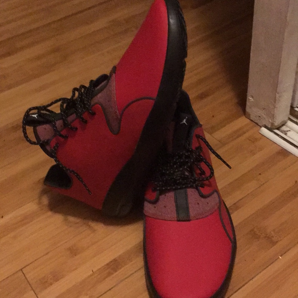 Brandnew Jordan Eclipse - Picture 2 of 3