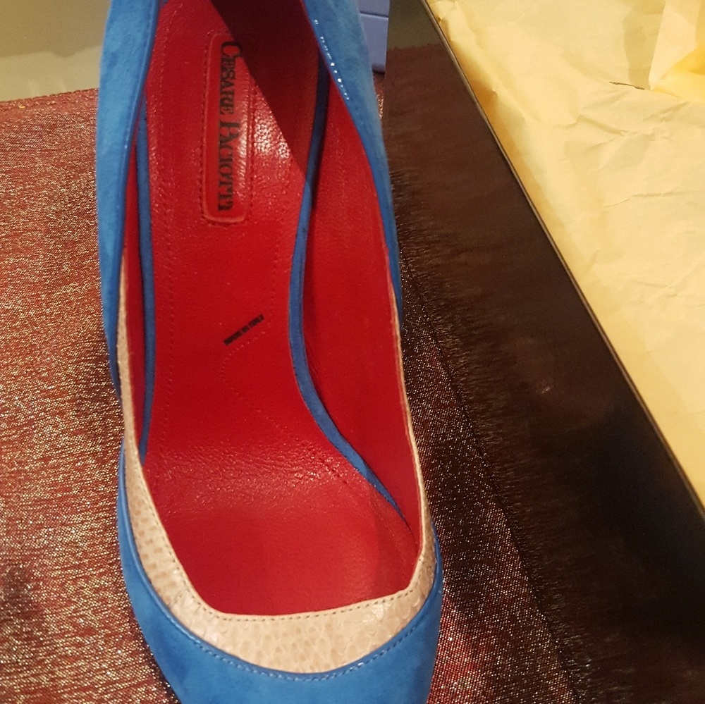 Pumps - Picture 4 of 5