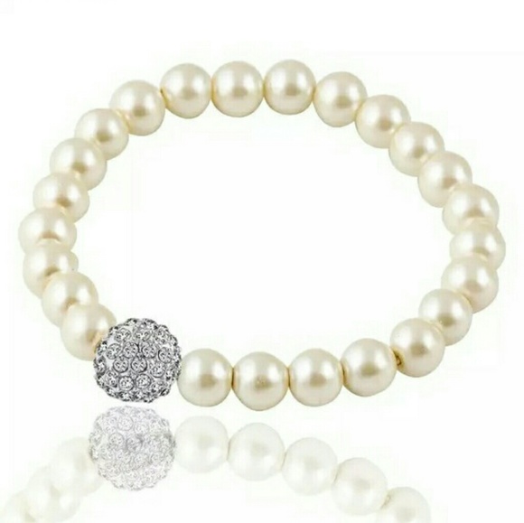 Modern Pearl Gift Set **FLASH SALE** - Picture 3 of 4