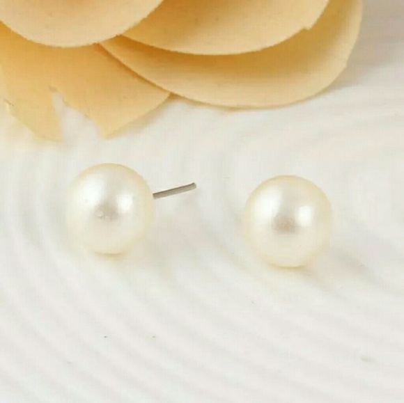 Modern Pearl Gift Set **FLASH SALE** - Picture 4 of 4