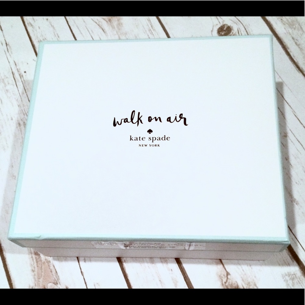 WALK ON AIR by Kate Spade New Gift Set