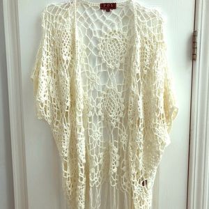 Boutique crochet kimono