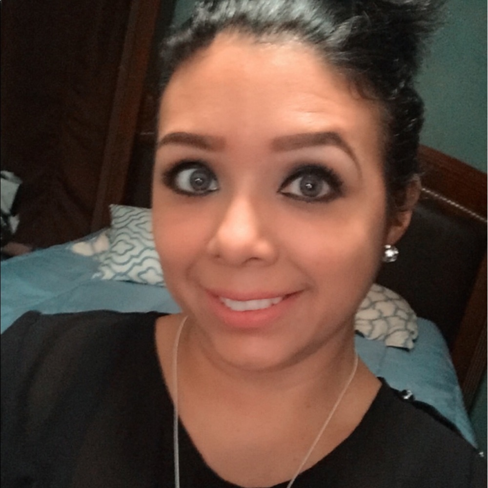 Meet your Posher, Maricela