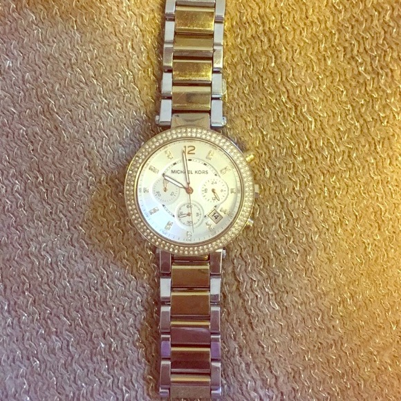 Michael Kors women watch used main image 4