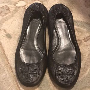 Tory Burch Reva Tumbled Black 8.5