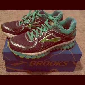 Brooks Adrenaline GTS 16 Good condition!