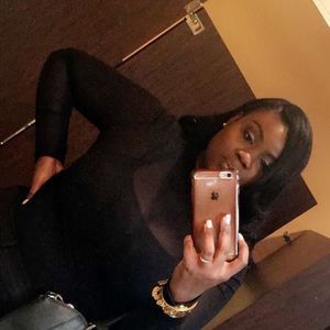 Meet your Posher, Traci