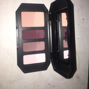 Kat Von D Shade and Light Eye Palette (plum)