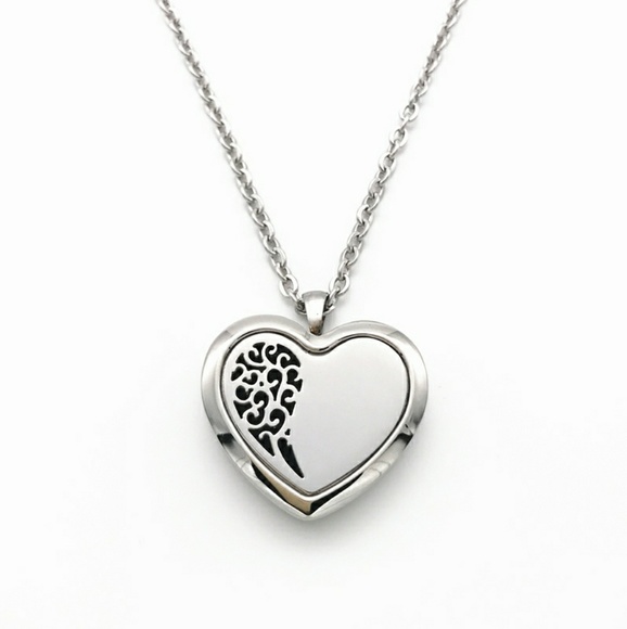 Shop of Closets Jewelry - Stainless Steel Heart Essential Oil Necklace Hypoallergenic Aromatherapy NEW