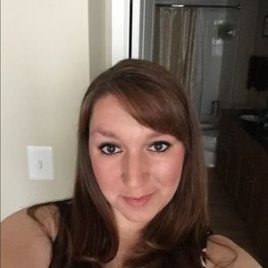 Meet your Posher, Christine