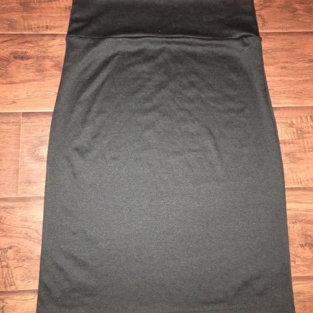NWT Agnes and Dora Black Pencil Skirt